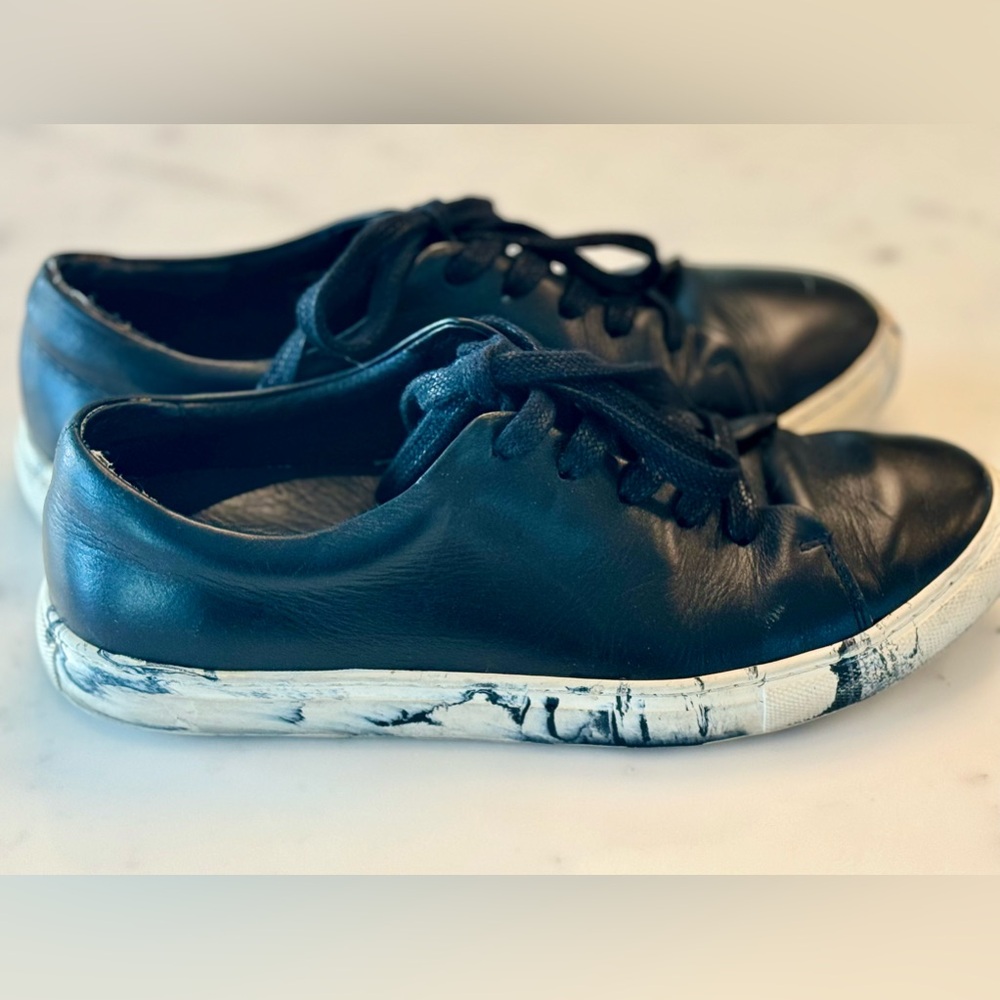 Matt Bernson 100% Black Leather tennis shoes size 8.5
